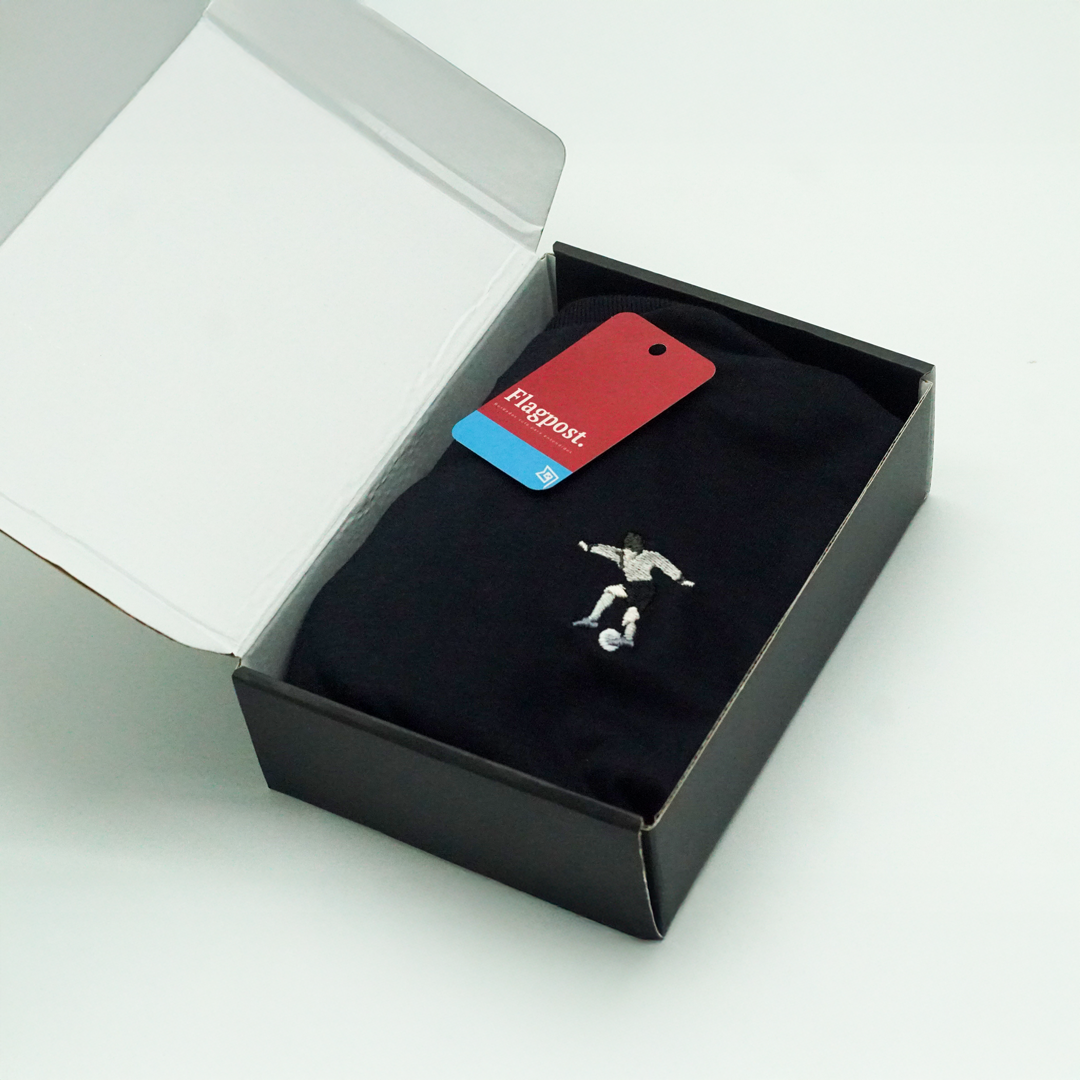 Basic. Mat14s Fernández - Black Carbon